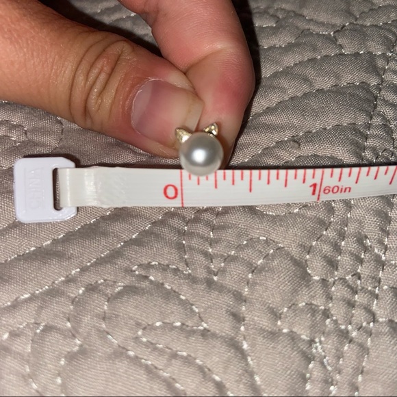 Sweet Cat Ear Design earrings - Picture 4 of 4